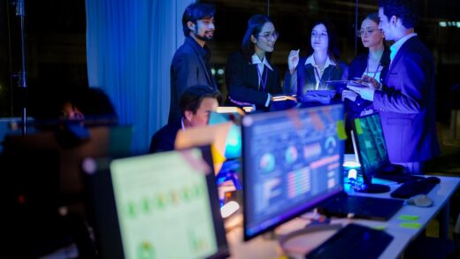 Networking na hackathonach i meet‑upach technologicznych – jak skutecznie się wyróżnić